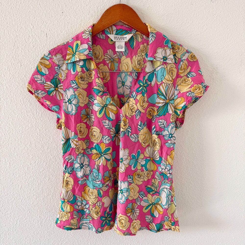 Allison Taylor Pink Floral Short Sleeve Slinky Blouse 100% Silk Fairy Whimsy L